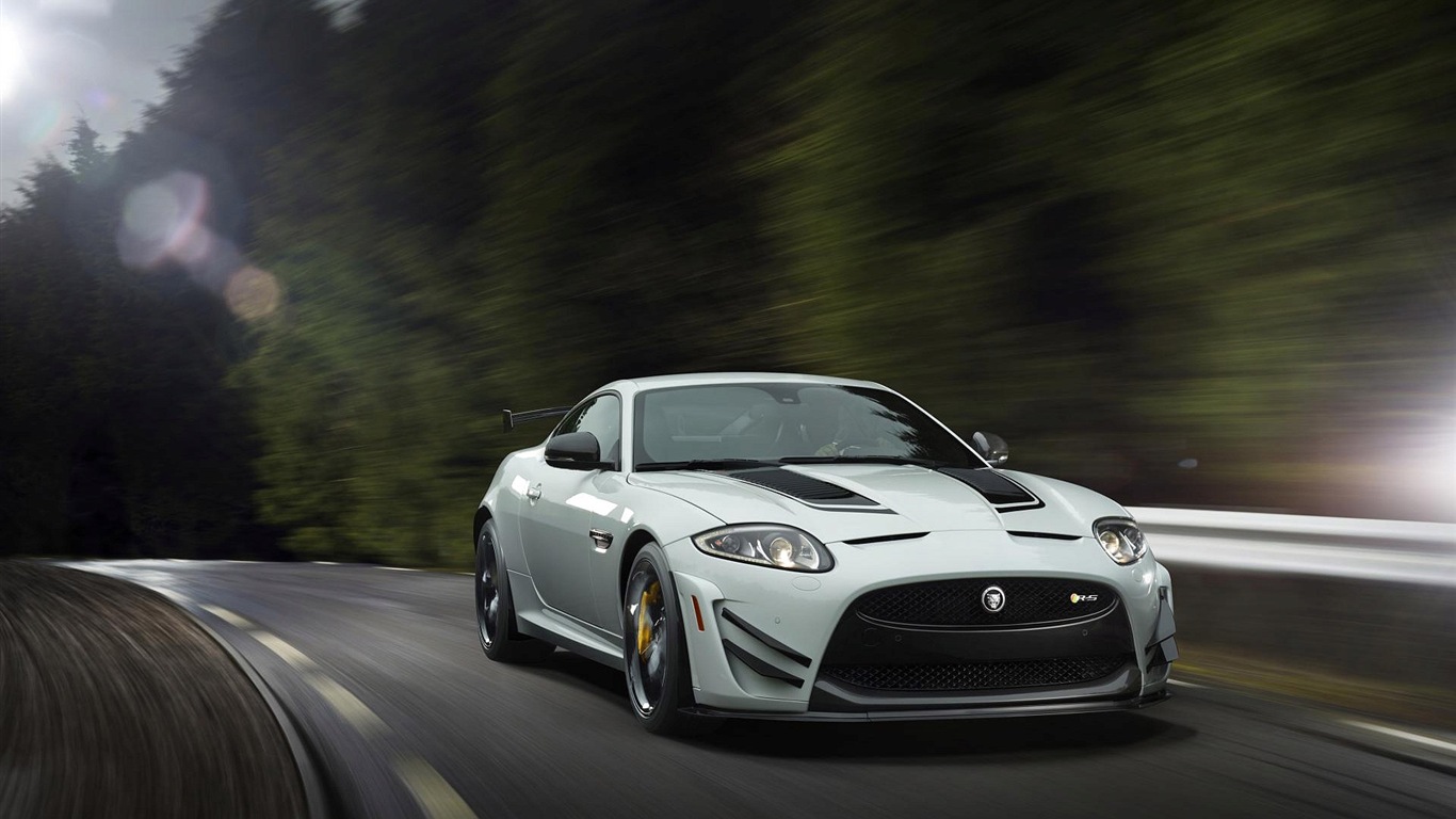 2014 Jaguar XKR-S GT supercar fonds d'écran HD #3 - 1366x768