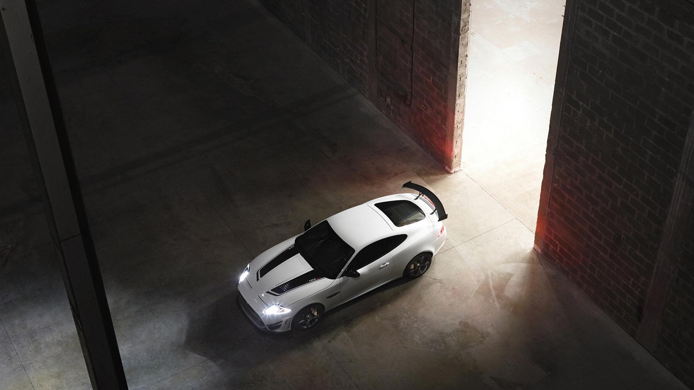 2014 Jaguar XKR-S GT 捷豹XKR-S GT跑车高清壁纸10 - 1366x768