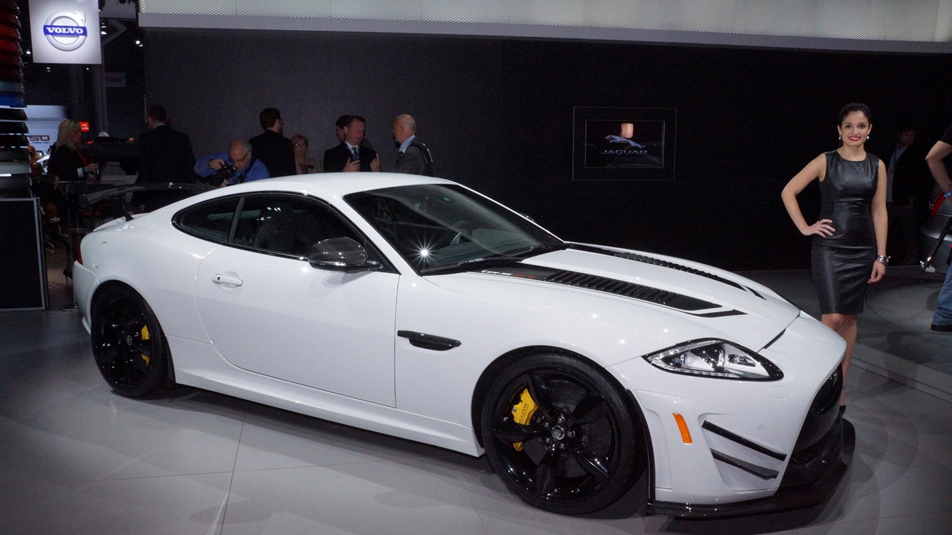 2014ジャガーXKR-S GTスーパーカーのHDの壁紙 #19 - 1366x768