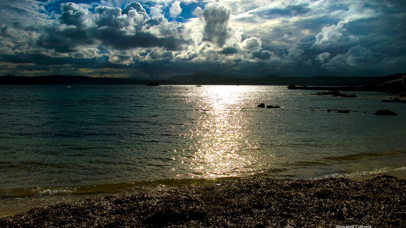 Windows 8 主題壁紙：撒丁島海濱 #10 - 1366x768