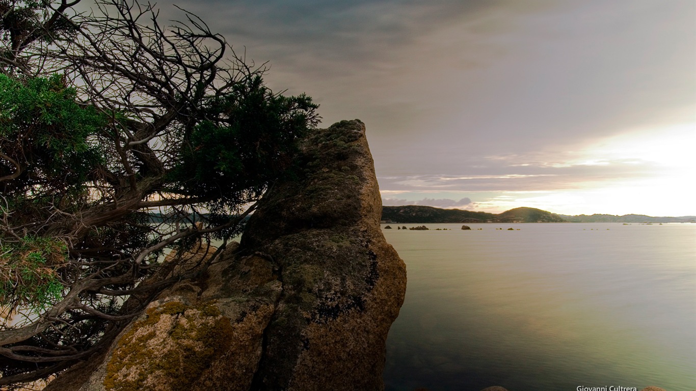 Windows 8 主題壁紙：撒丁島海濱 #12 - 1366x768