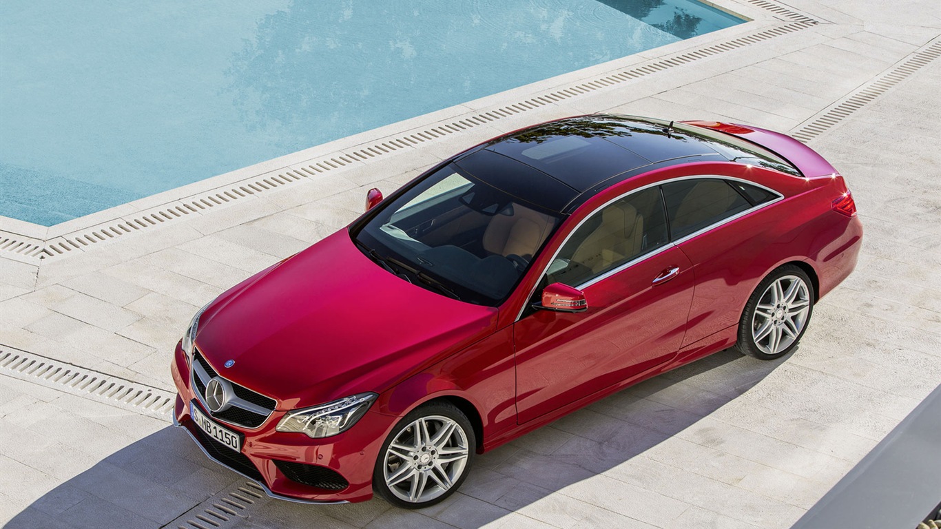 2014 Mercedes-Benz E-Class Coupe 奔驰跑车高清壁纸1 - 1366x768