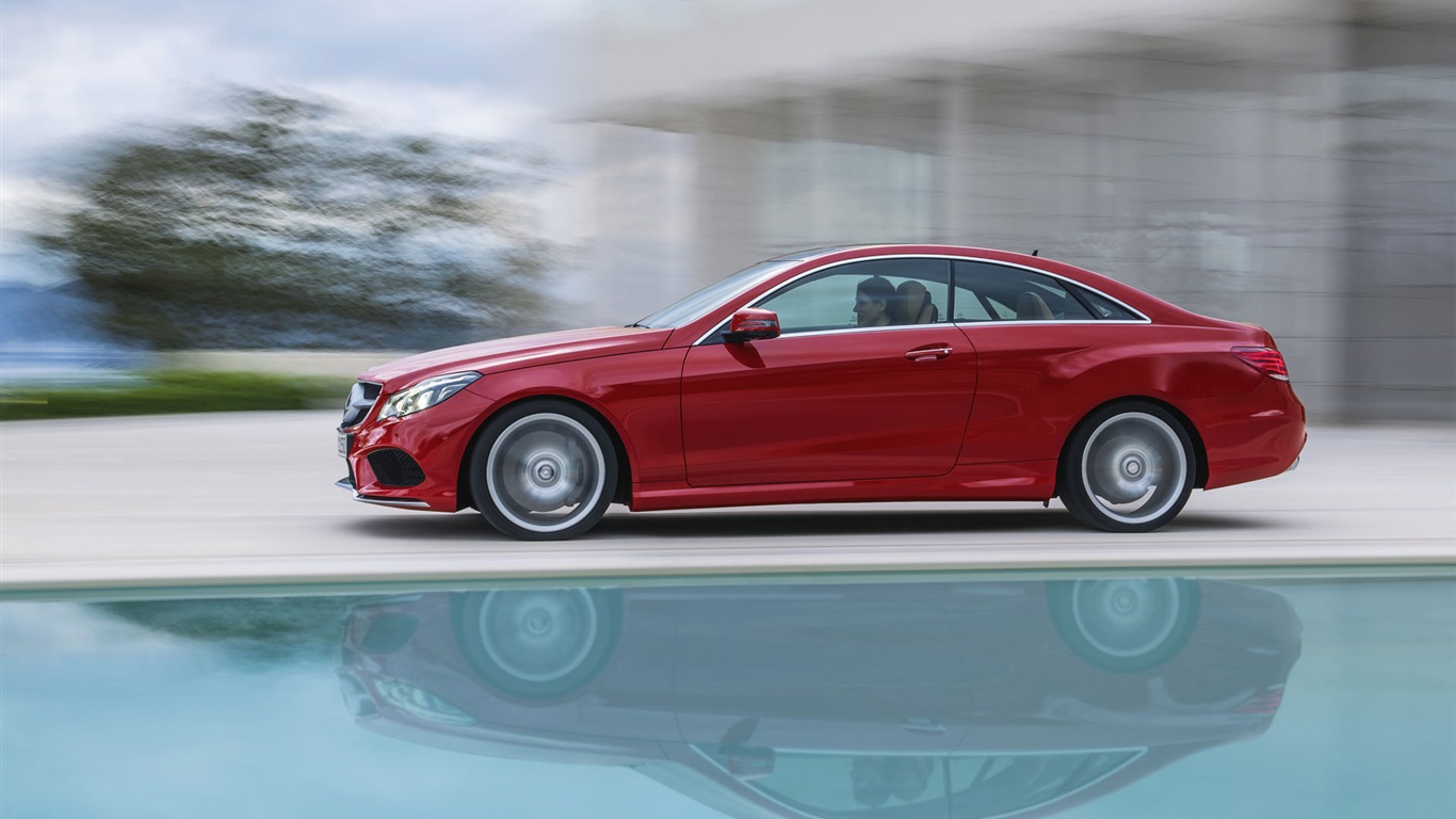 2014 Mercedes-Benz E-Class Coupe 奔驰跑车高清壁纸5 - 1366x768