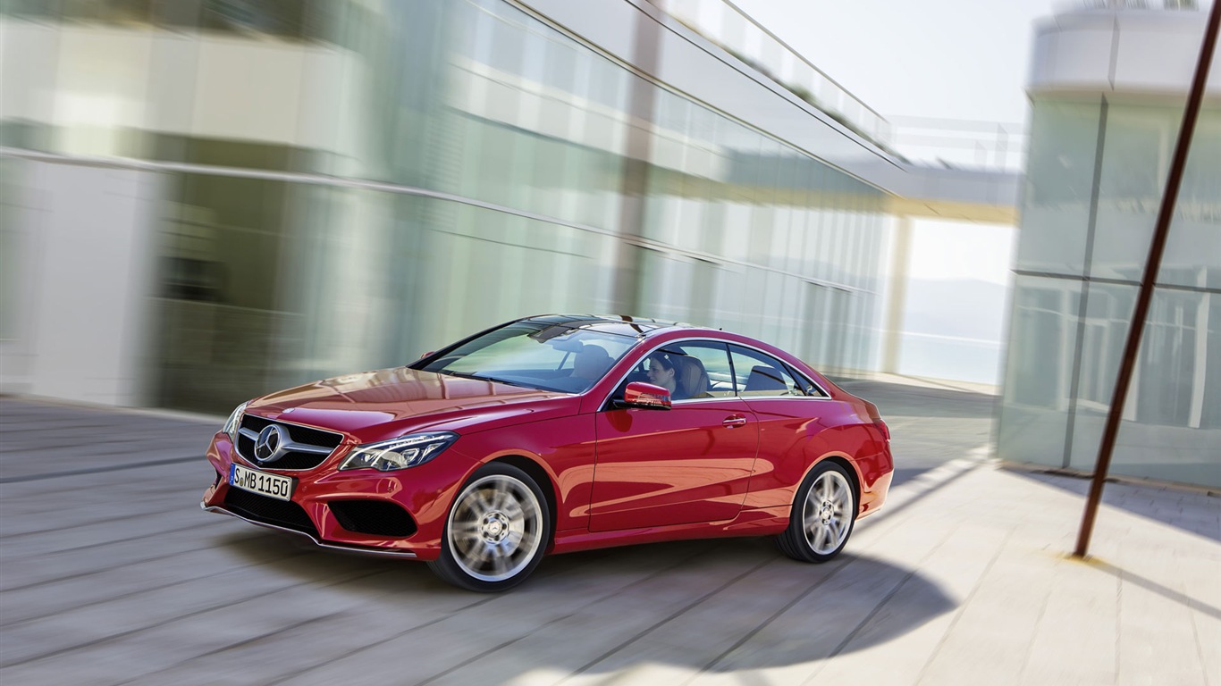 2014 Mercedes-Benz E-Class Coupe 奔驰跑车高清壁纸12 - 1366x768