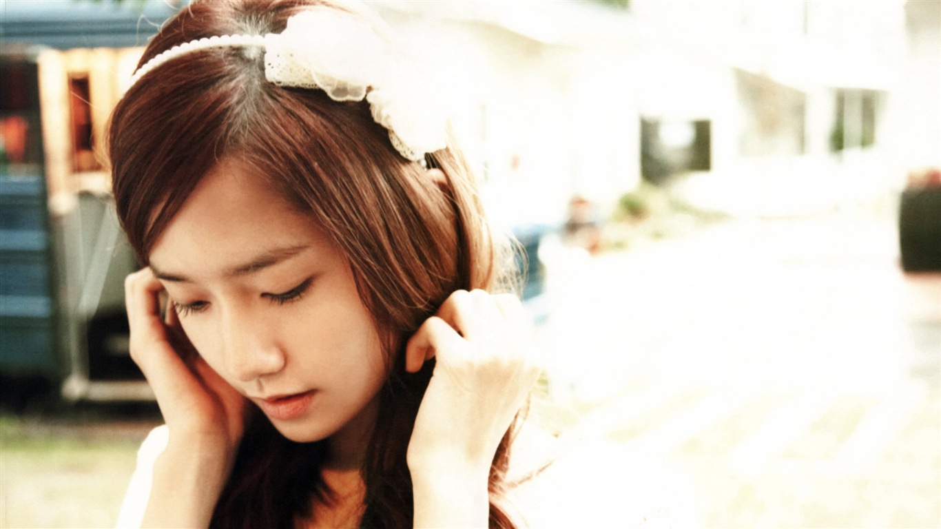 少女時代 林允兒 Lim YoonA 高清壁紙 #17 - 1366x768