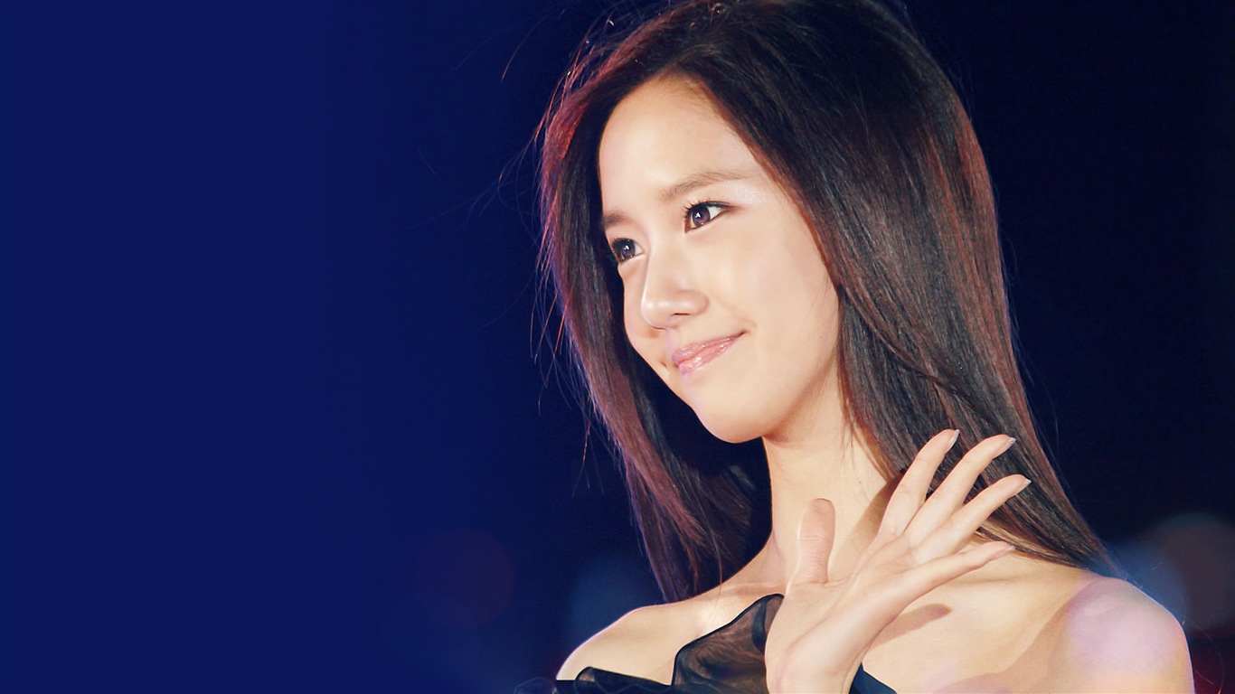 Girls Generation, Lim YoonA HD Wallpaper #18 - 1366x768