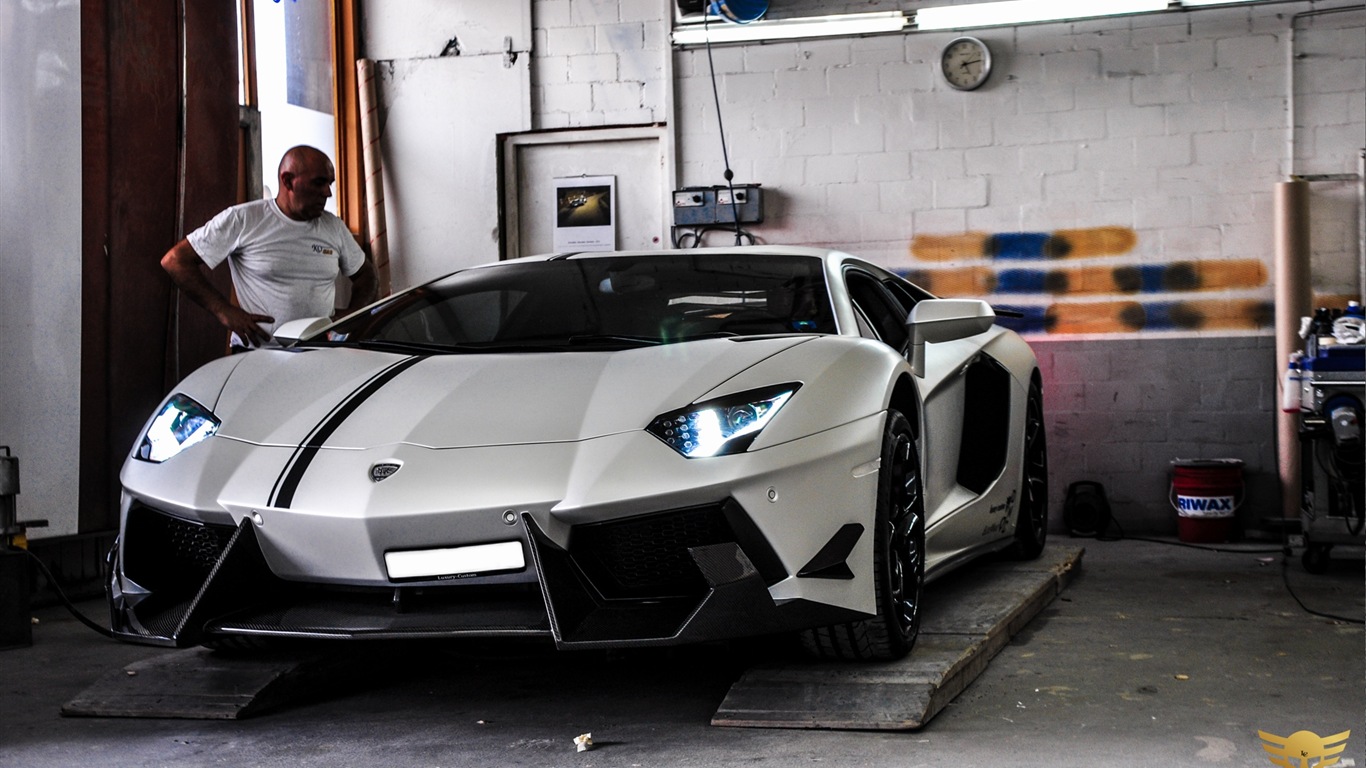 2013 Lamborghini Aventador LP900 SV Limited Edition HD Wallpaper #2 - 1366x768