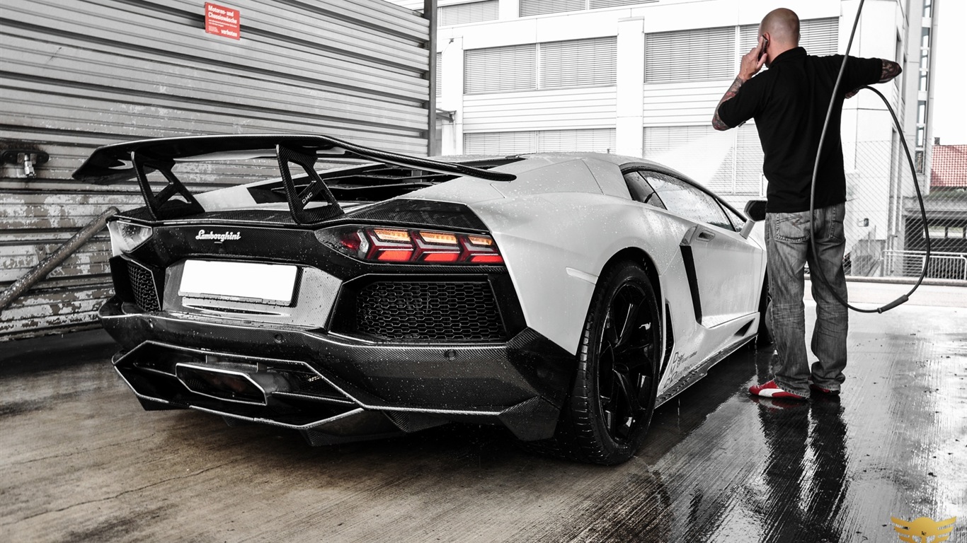 2013 Lamborghini Aventador LP900 SV Limited Edition HD wallpapers #9 - 1366x768