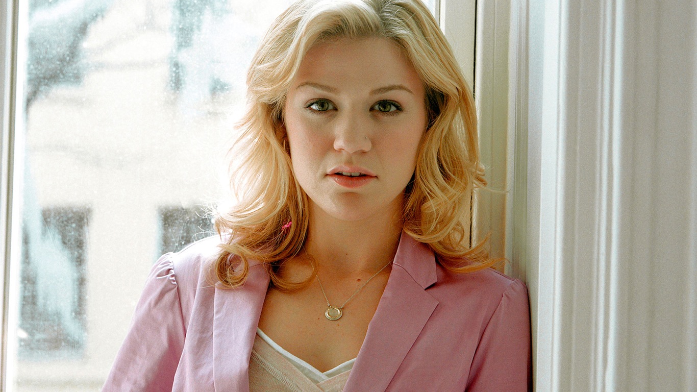 Kelly Clarkson 凱莉·克萊森 美女壁紙 #4 - 1366x768
