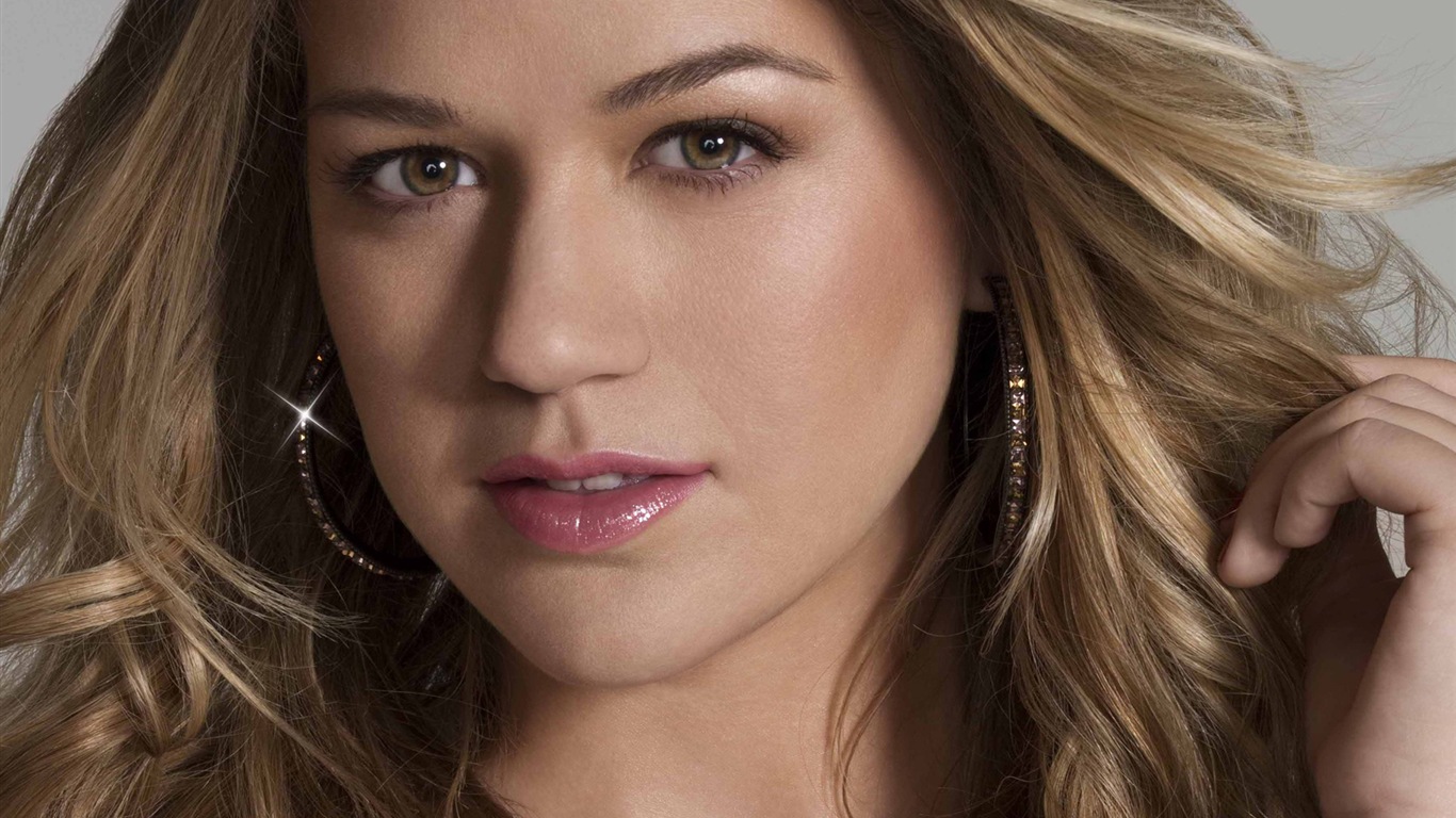 Kelly Clarkson 凱莉·克萊森 美女壁紙 #19 - 1366x768