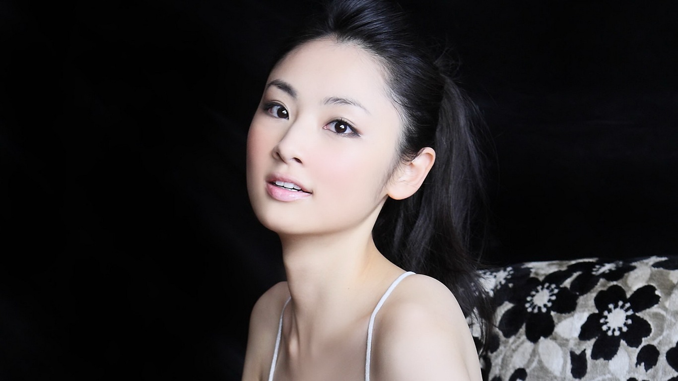 Tantan Hayashi 林丹丹 日本女星 高清壁紙 #6 - 1366x768
