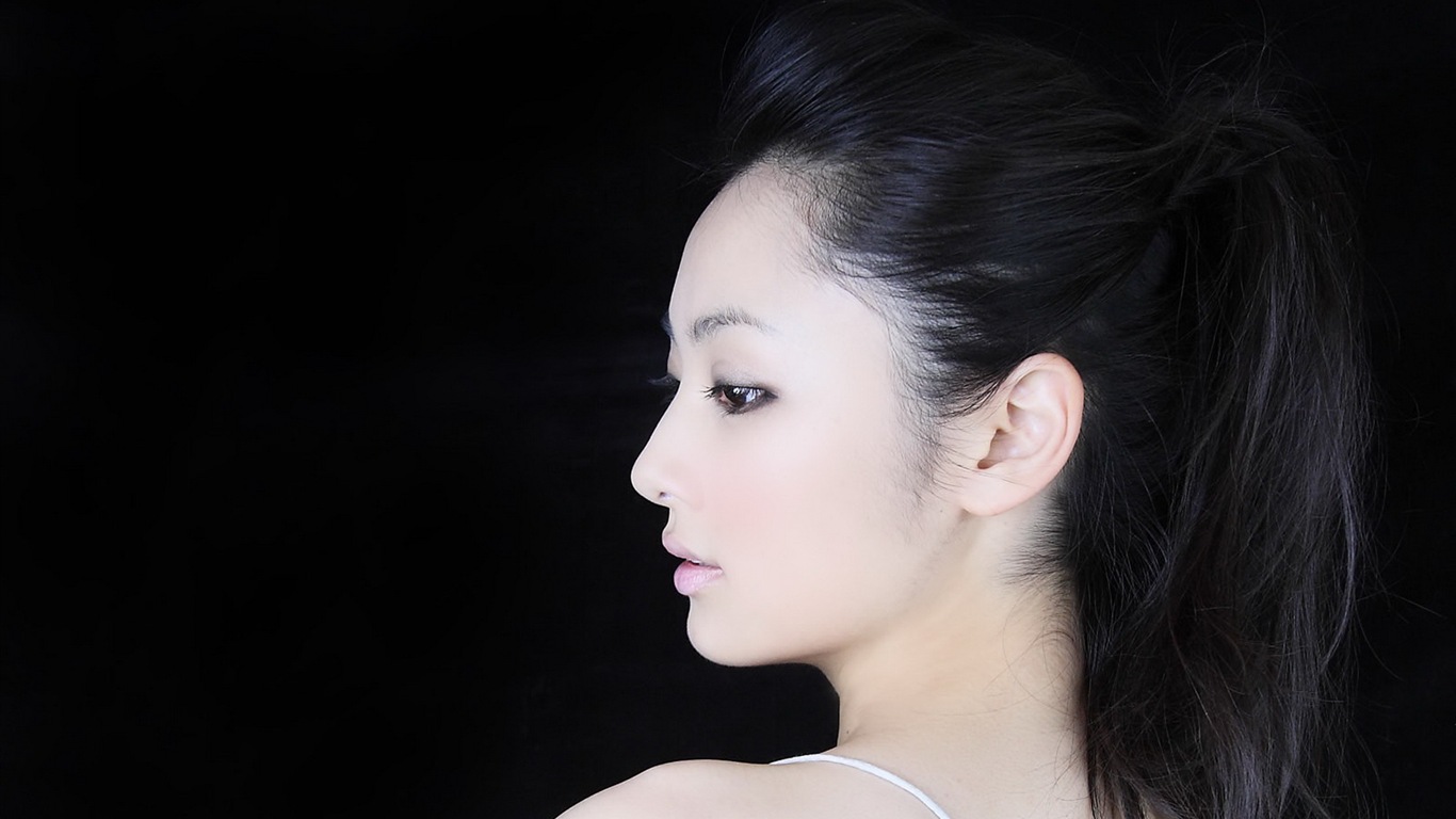 Tantan Hayashi japanische Schauspielerin HD Wallpaper #8 - 1366x768