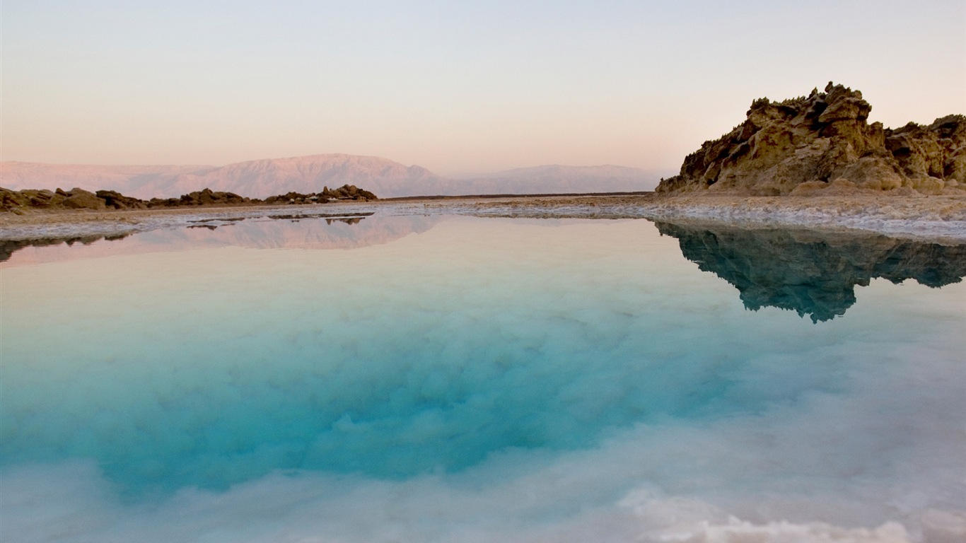 Dead Sea beautiful scenery HD wallpapers #2 - 1366x768