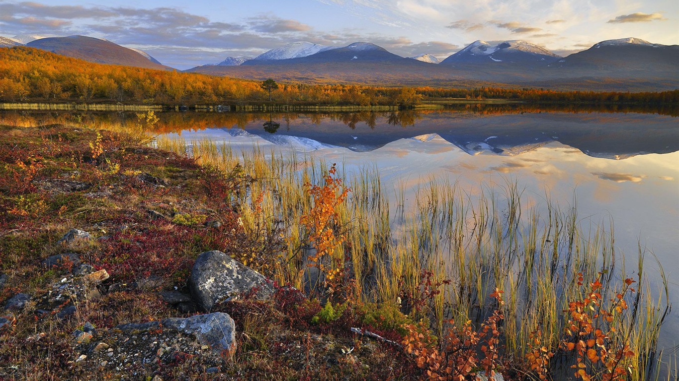 Švédsko sezón přírodní krásy HD tapety na plochu #8 - 1366x768