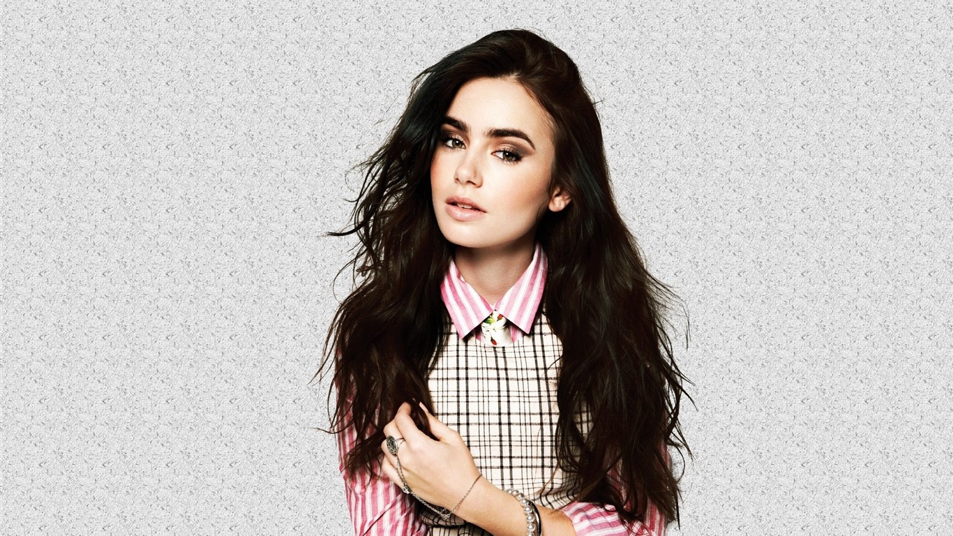 Lily Collins beautiful wallpapers #9 - 1366x768