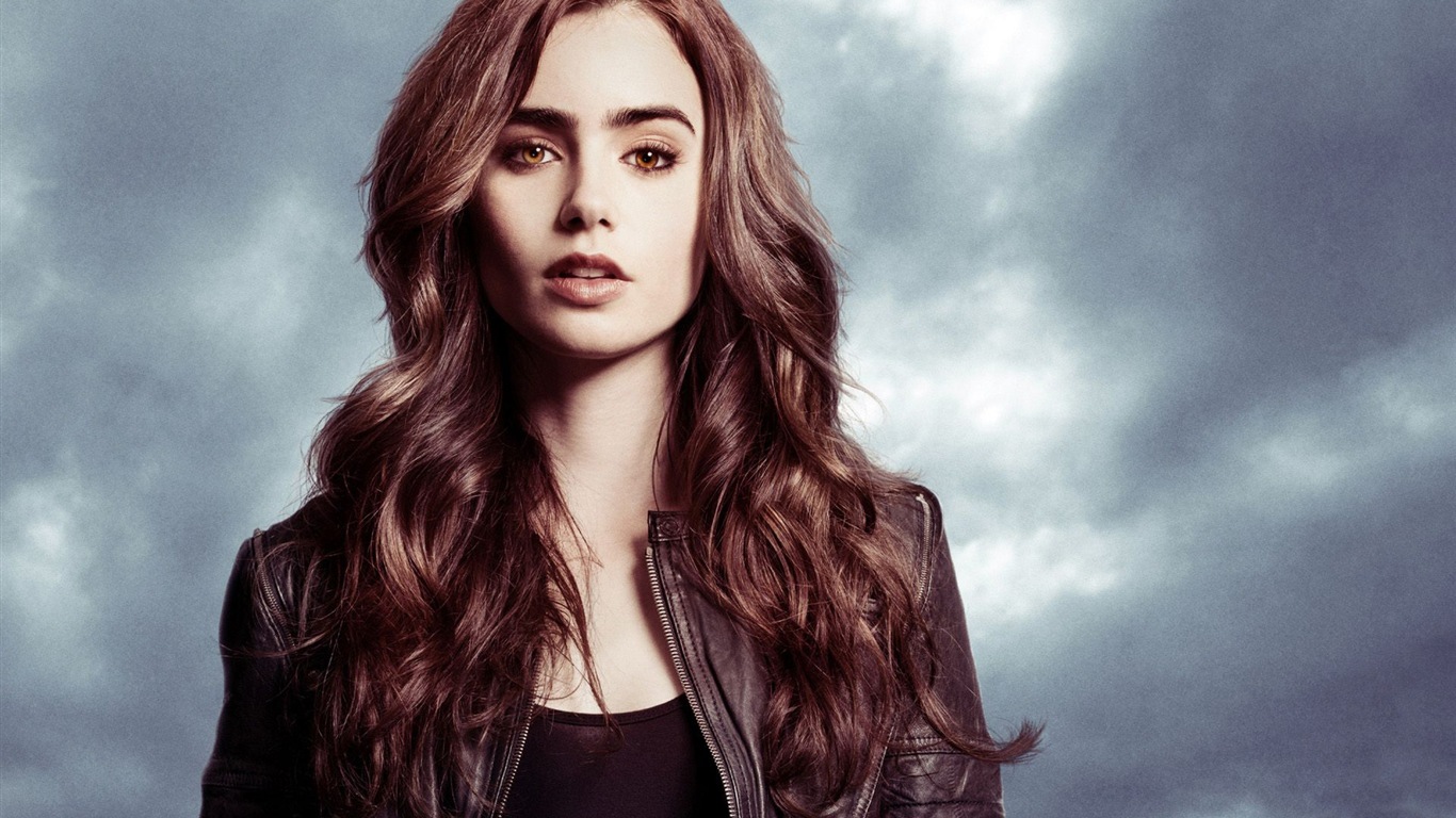 Lily Collins beaux fonds d'écran #18 - 1366x768