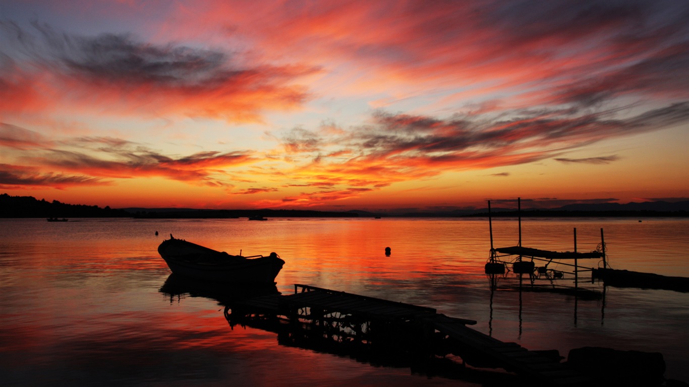 Côte jetée au crépuscule paysage fond d'écran HD #2 - 1366x768