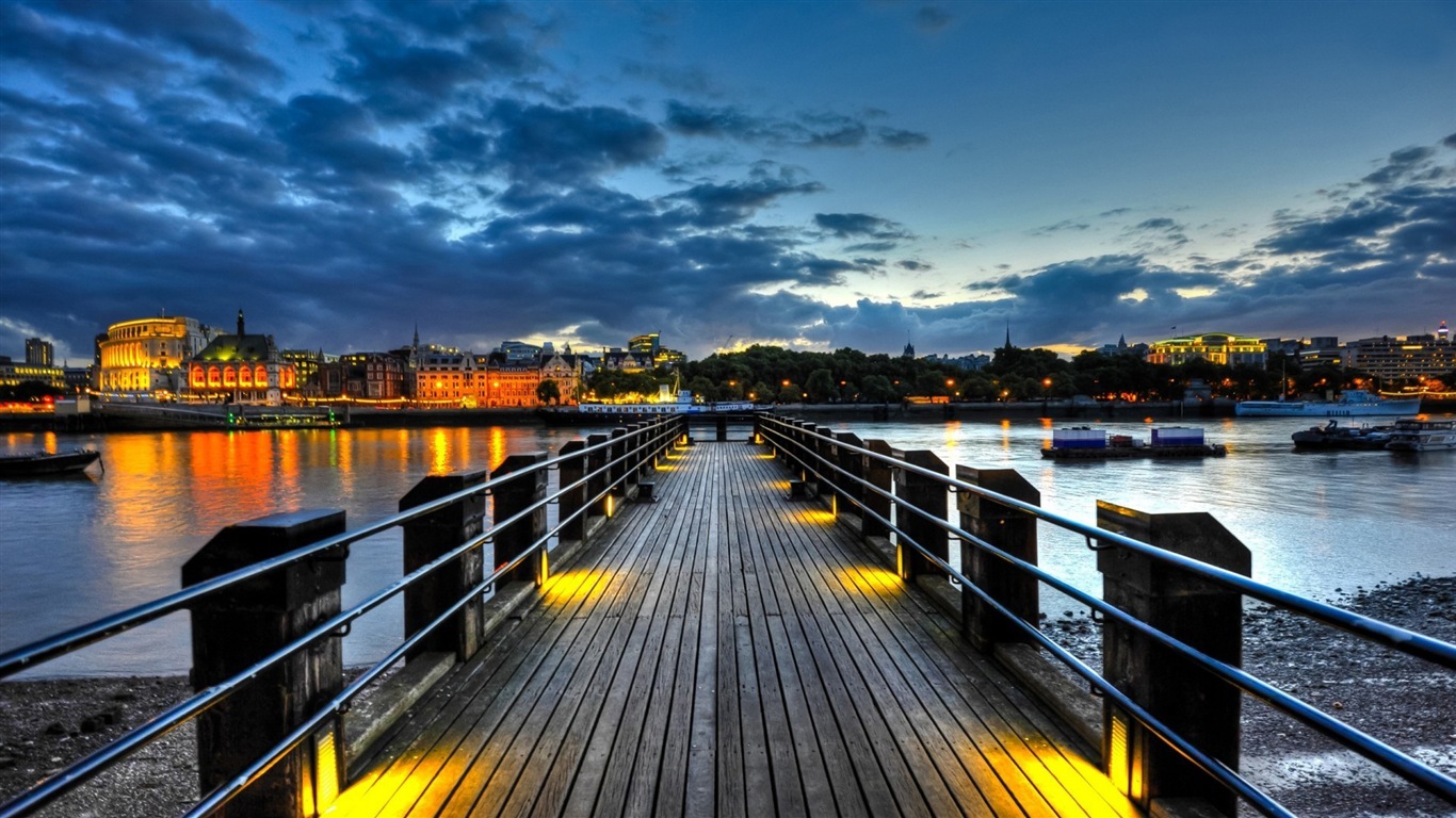 Costa del muelle al atardecer paisaje HD wallpaper #8 - 1366x768