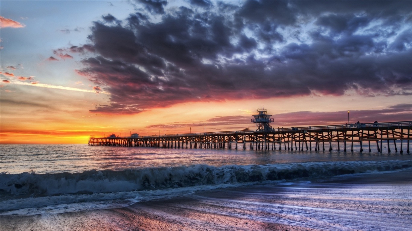 Coast pier at dusk scenery HD wallpaper #16 - 1366x768