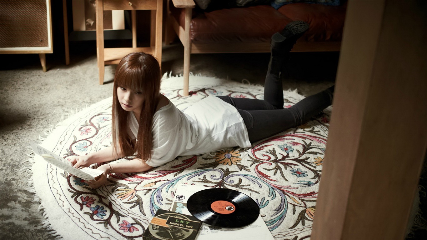 JUNIEL Korea krásné HD tapety na plochu dívky #8 - 1366x768