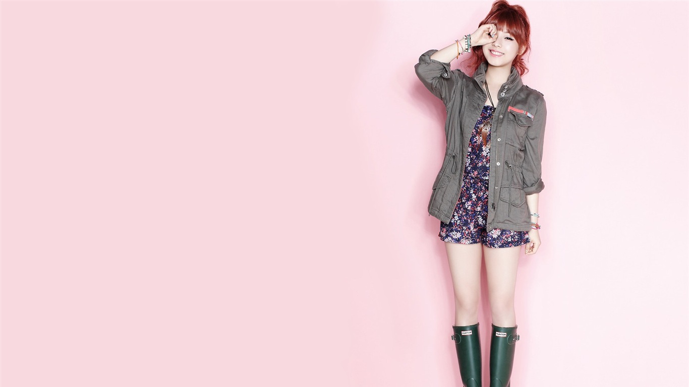 JUNIEL崔準熙 韓國美女 高清壁紙 #14 - 1366x768