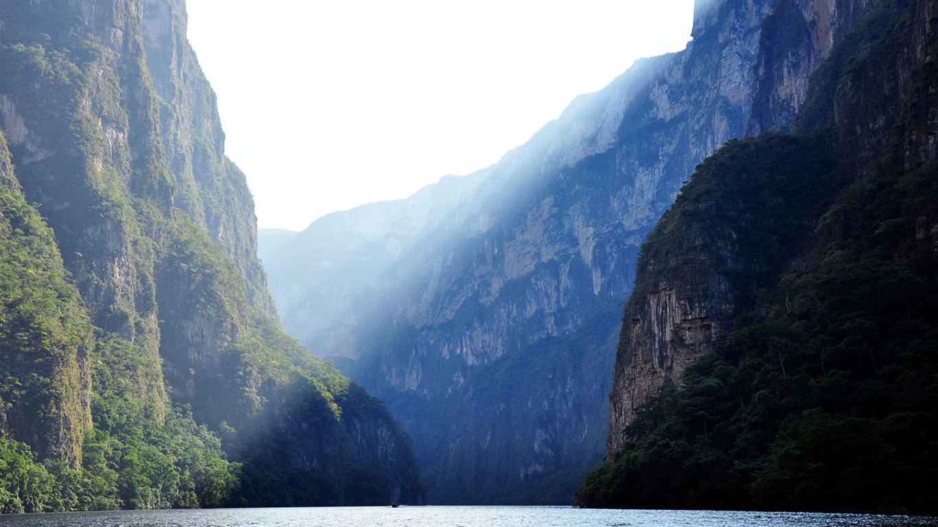 美丽的山川，湖泊，森林，Windows 8 主题高清壁纸8 - 1366x768