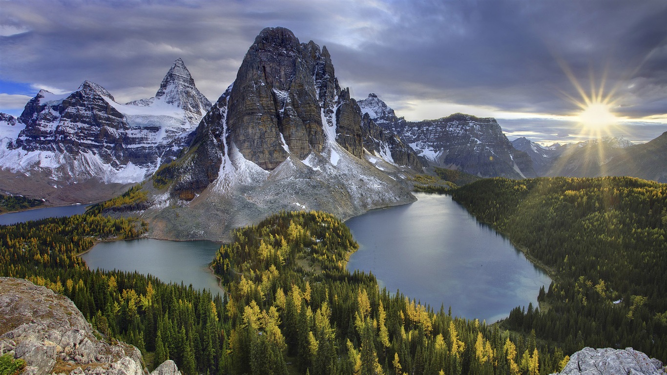 火山湖泊風景 高清壁紙 #12 - 1366x768