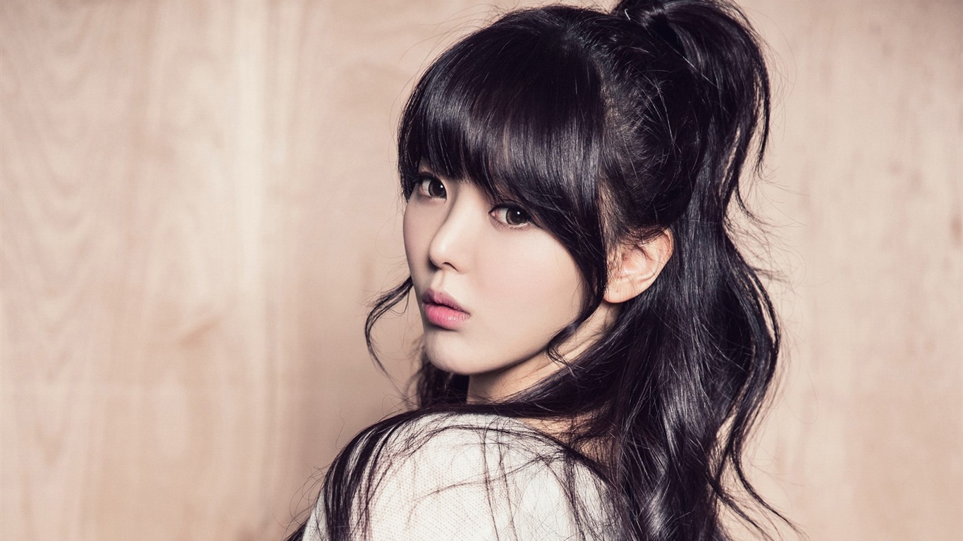 Korejský krásná dívka, Lee Da Hae, HD tapety na plochu #14 - 1366x768