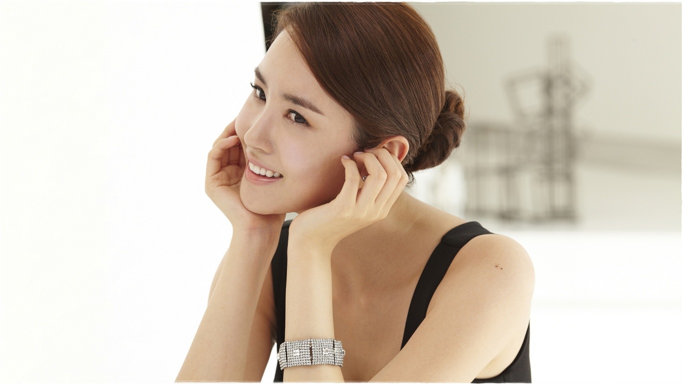 韓國美女，李多海，高清壁紙 #19 - 1366x768
