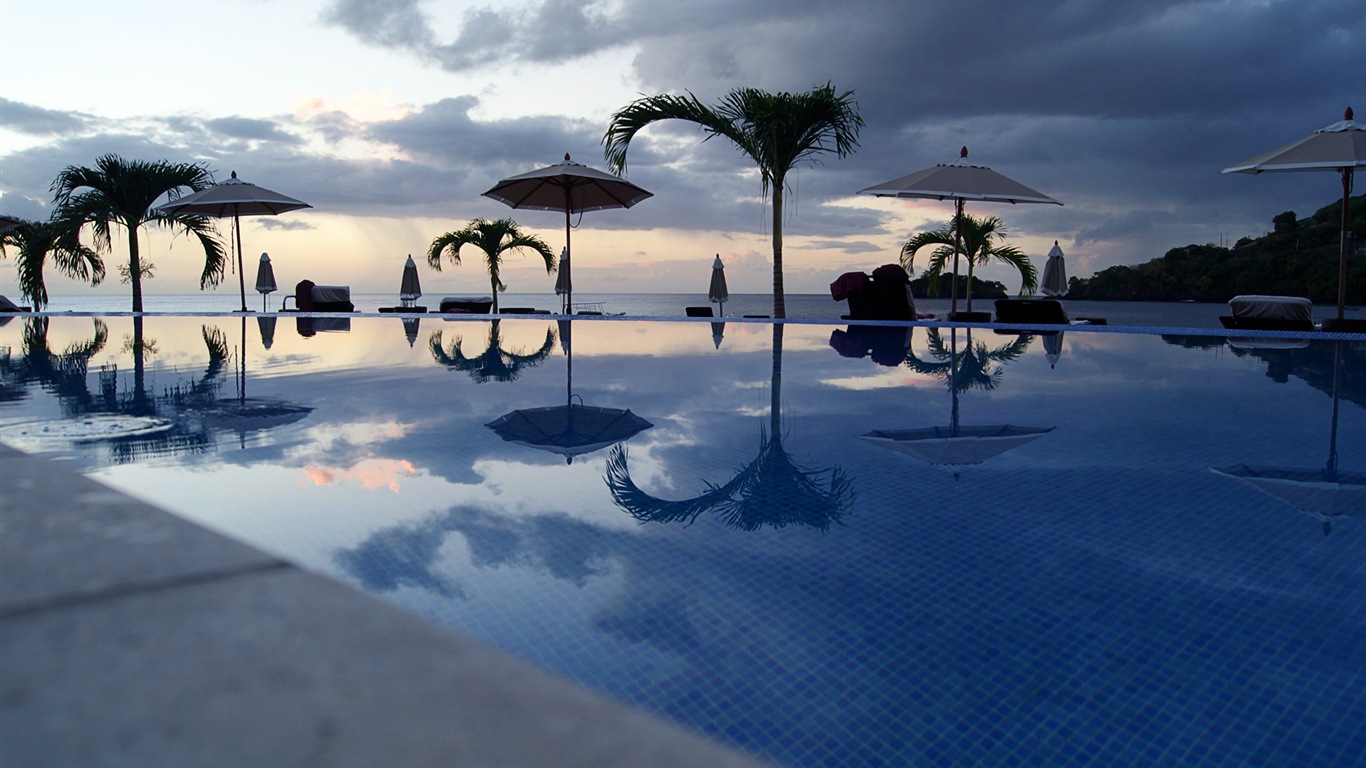 Water, the source of life, Windows 8 theme HD wallpapers #12 - 1366x768