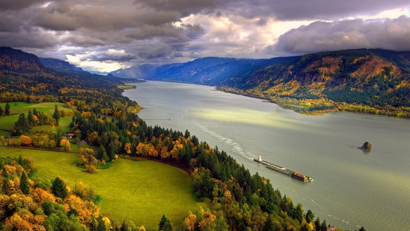 El agua y los árboles en otoño fondos de pantalla HD #12 - 1366x768