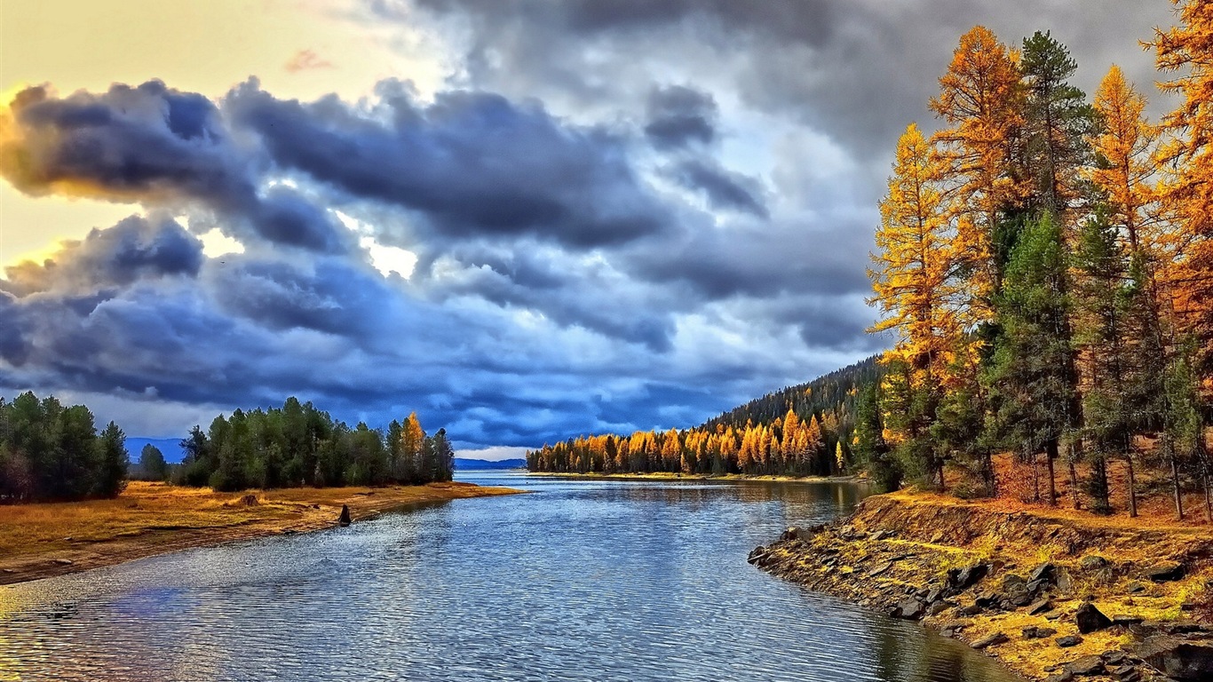 El agua y los árboles en otoño fondos de pantalla HD #14 - 1366x768