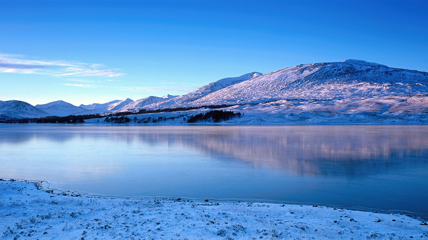 寒冷冬天美麗的雪景，Windows 8 全景寬屏壁紙 #5 - 1366x768