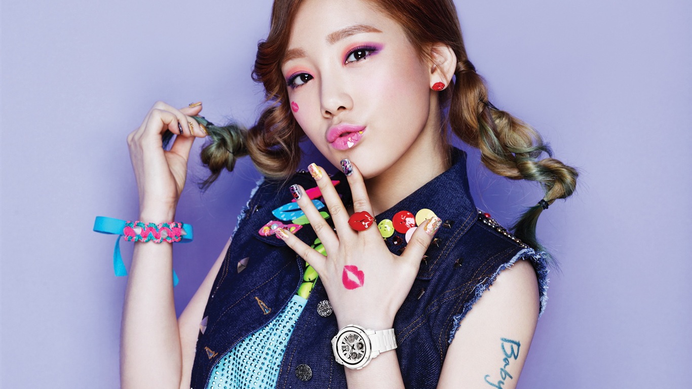 少女时代 Casio Kiss Me Baby-G 壁纸专辑4 - 1366x768