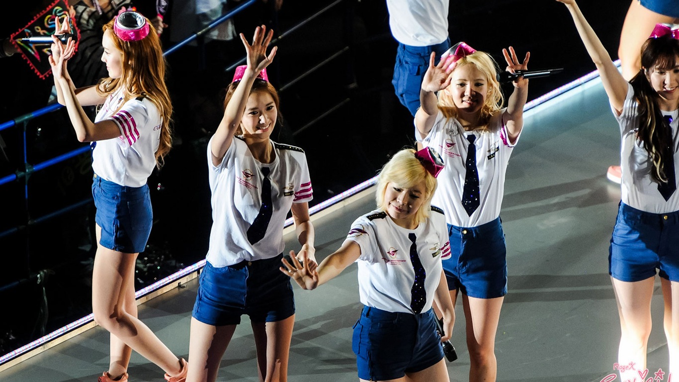 少女時代Girls & Peace Japan Tour 高清壁紙 #20 - 1366x768