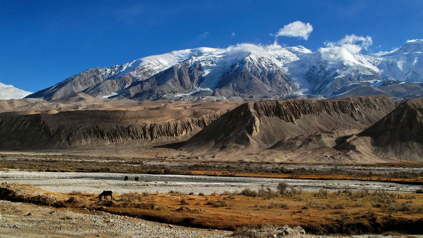 Pamirs beautiful scenery HD wallpapers #7 - 1366x768