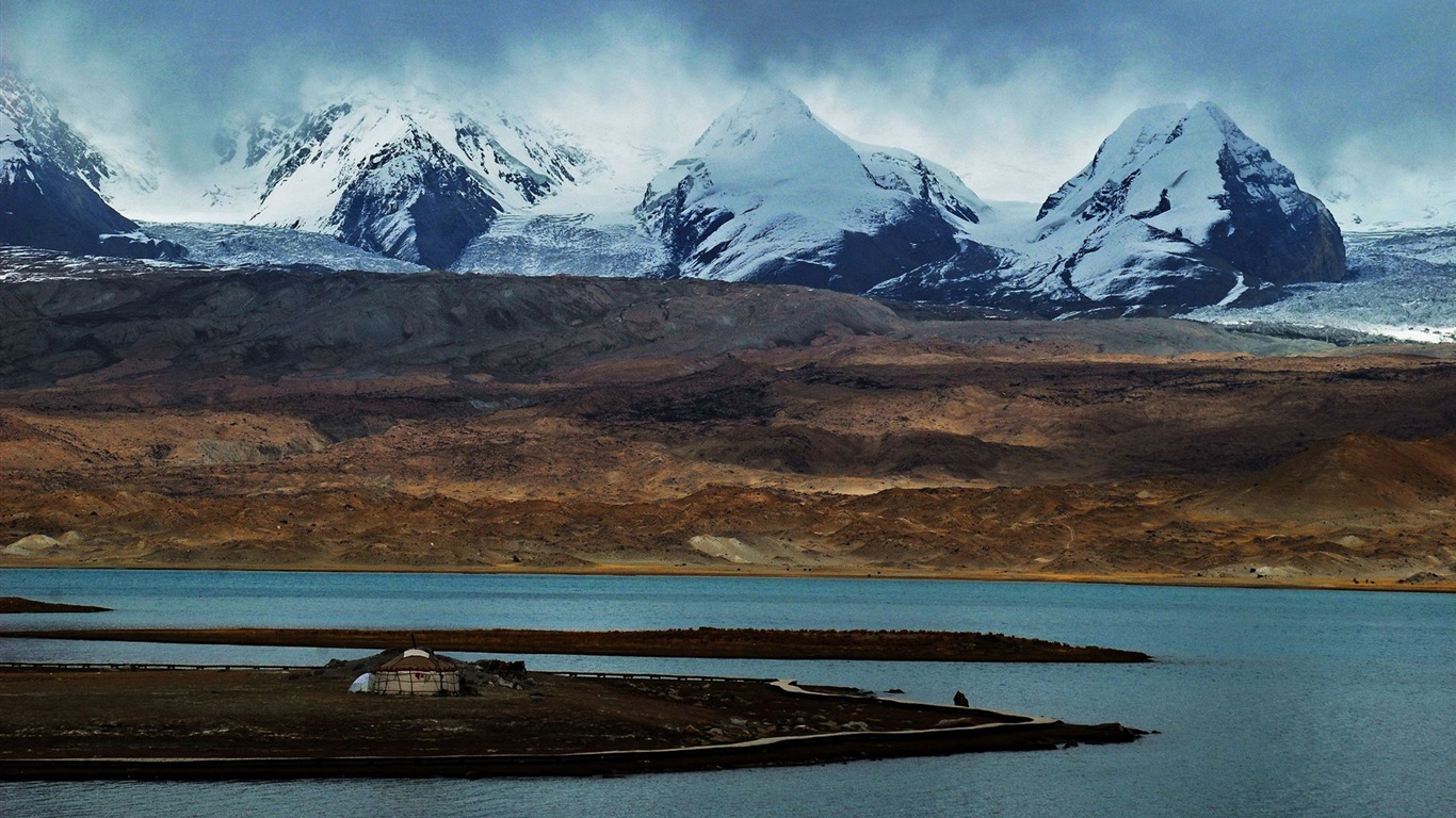 Wallpapers Pamir hermosos paisajes de alta definición #18 - 1366x768