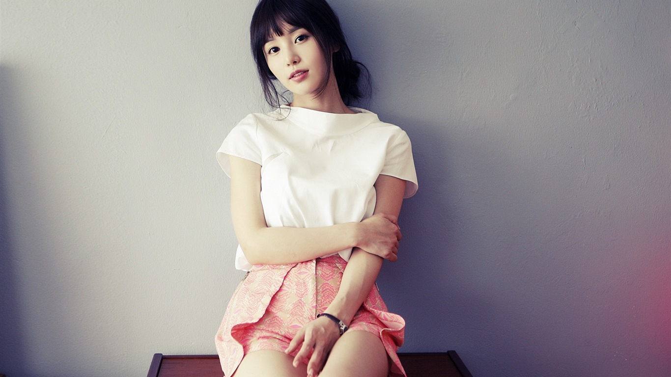 韓國美女南奎麗 高清壁紙 #4 - 1366x768
