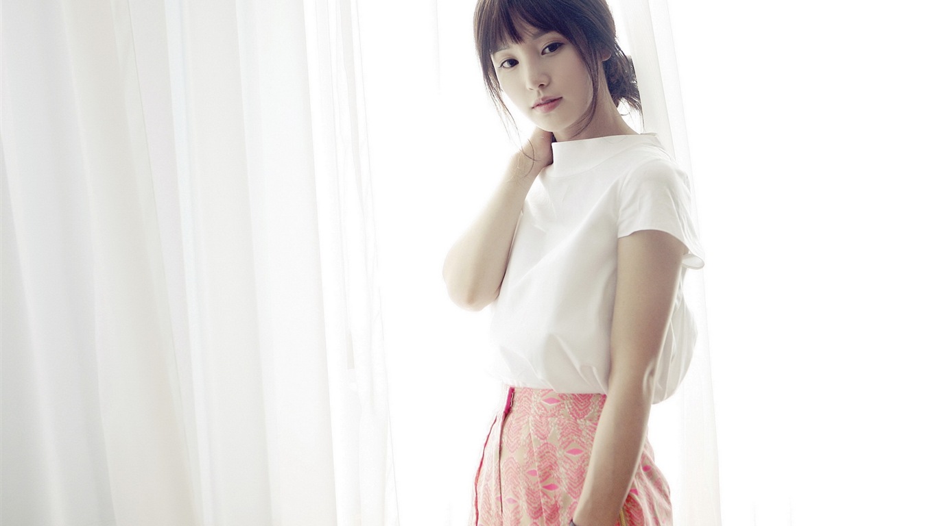 Südkorea schöne Mädchen Nankui Li HD Wallpaper #9 - 1366x768