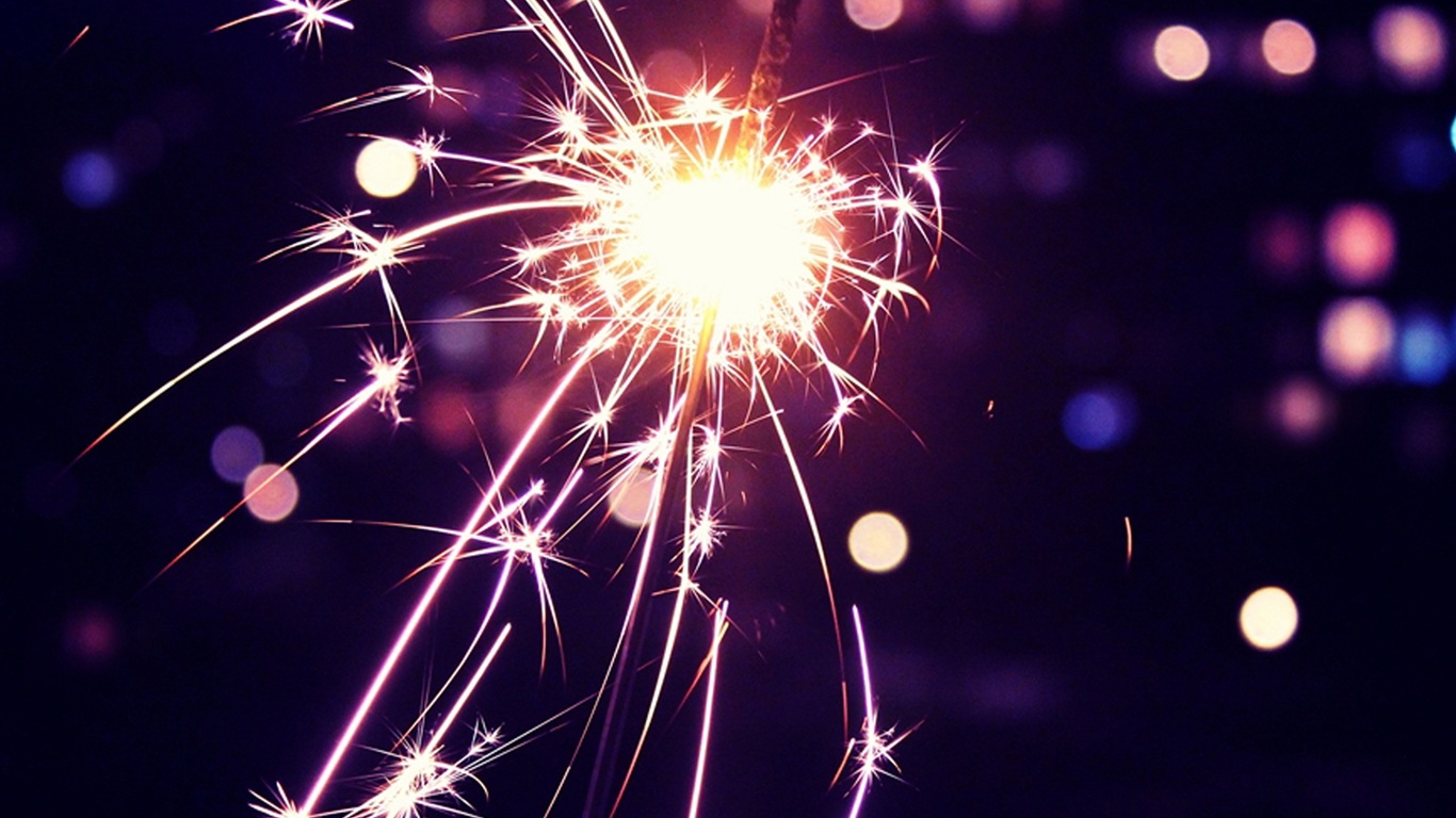 La belleza del cielo nocturno, fuegos artificiales hermosos fondos de pantalla #15 - 1366x768