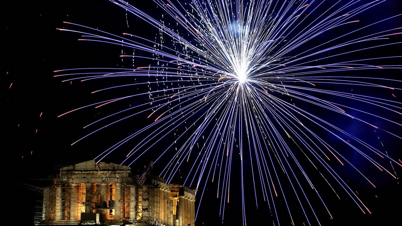 La belleza del cielo nocturno, fuegos artificiales hermosos fondos de pantalla #27 - 1366x768