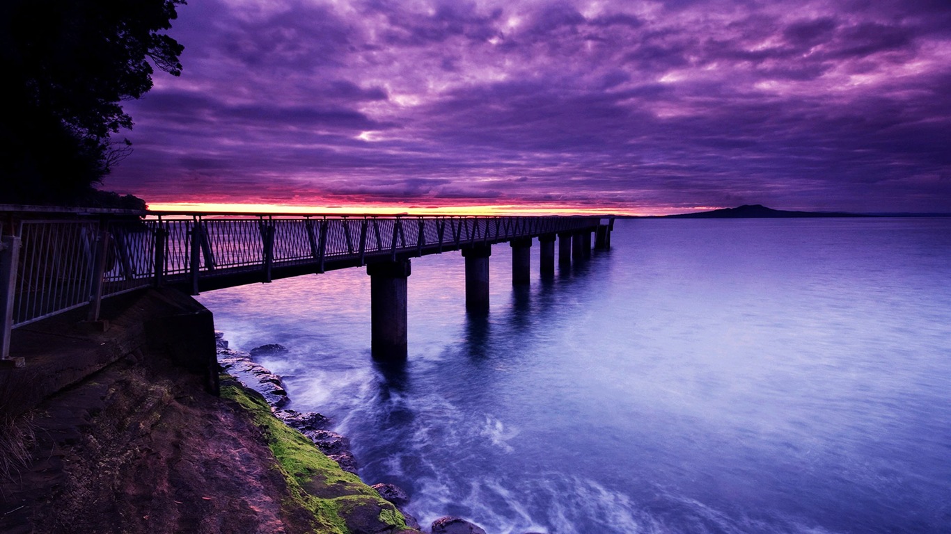 Pier and bridge HD wallpapers #5 - 1366x768