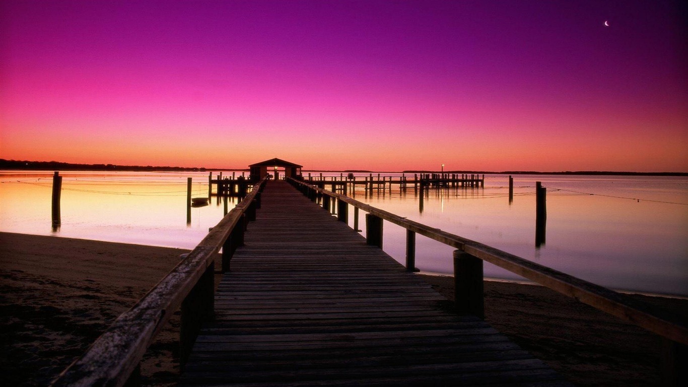 Pier a most HD tapety na plochu #10 - 1366x768