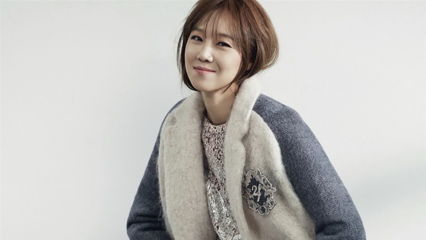 South Korea beautiful girl Kong Hyo Jin HD wallpaper #3 - 1366x768