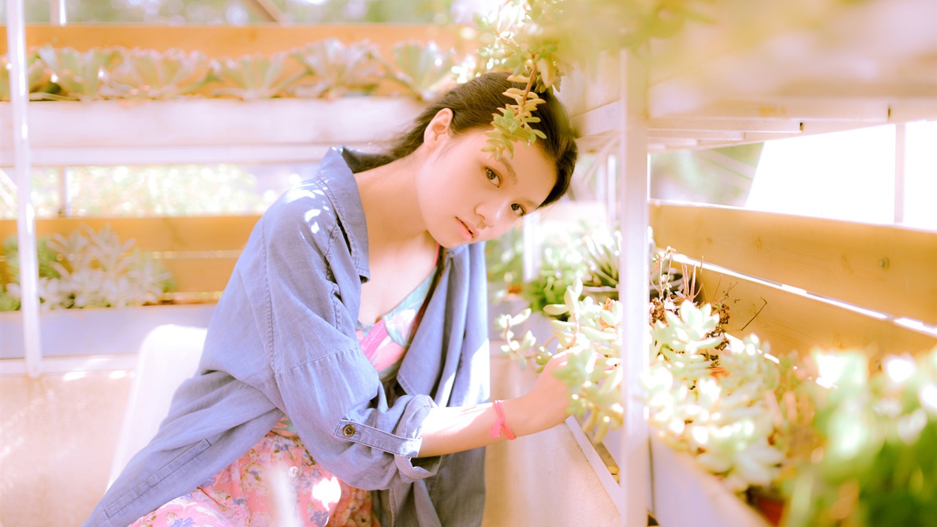 Japanische Teen Mädchen HD Wallpaper #1 - 1366x768