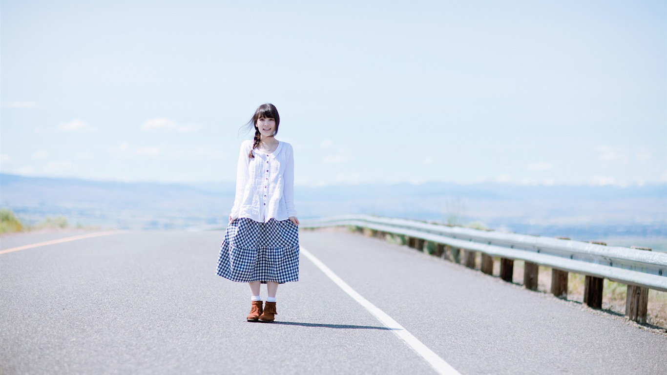 Japanese teen girl HD Wallpaper #7 - 1366x768