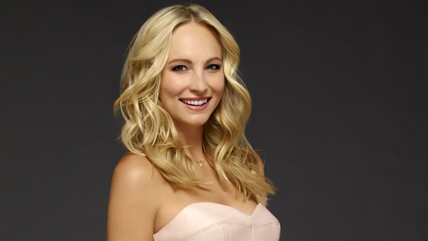 Candice Accola HD wallpapers #9 - 1366x768