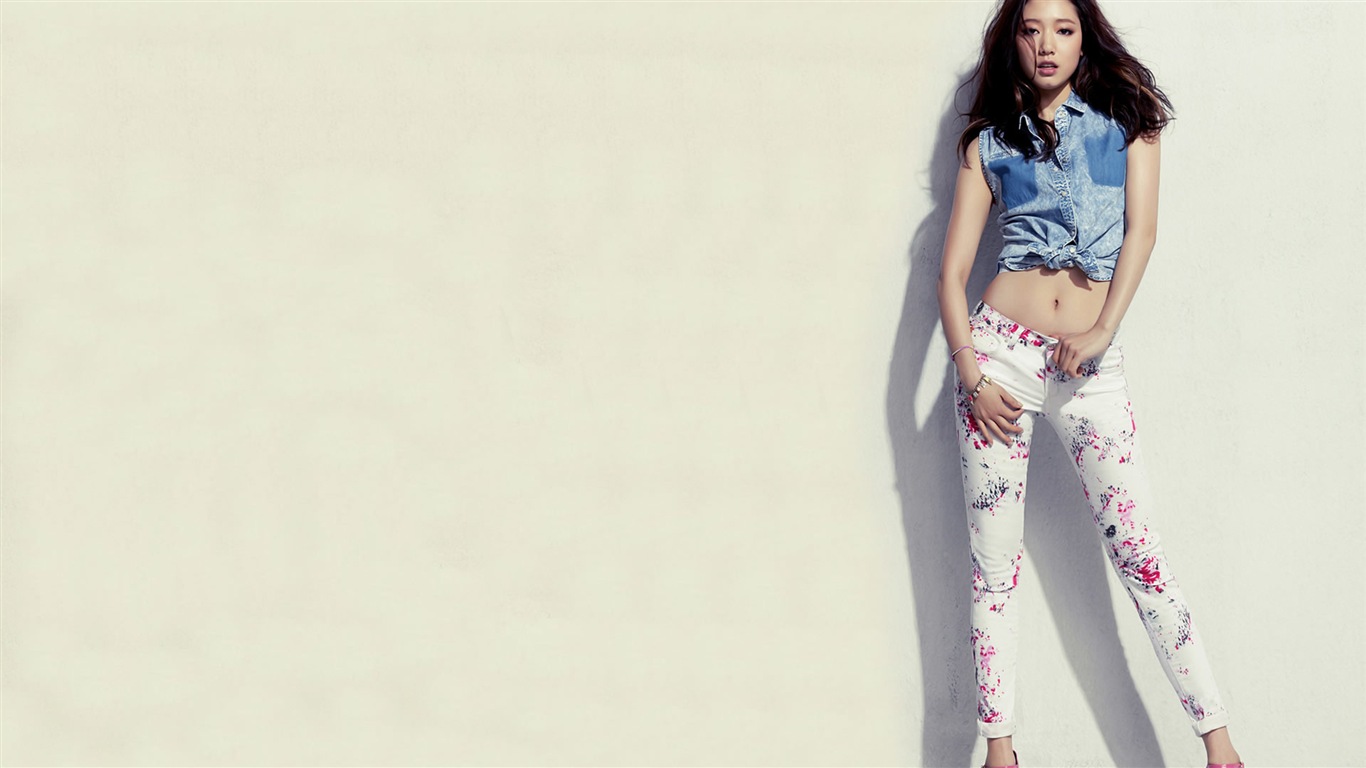 Actriz de Corea del Sur Park Shin Hye HD Wallpapers #9 - 1366x768