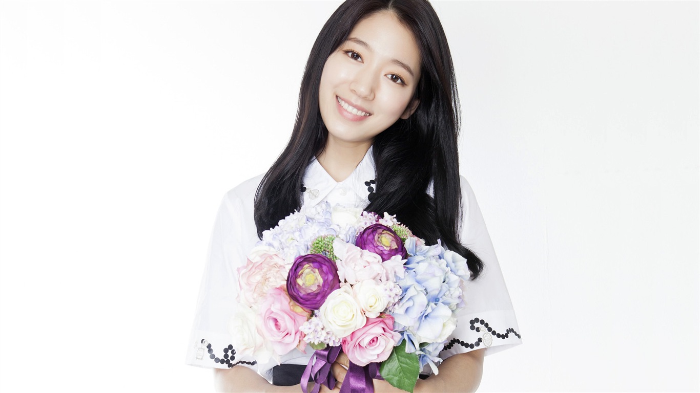 South Korean actress Park Shin Hye HD Wallpapers #12 - 1366x768