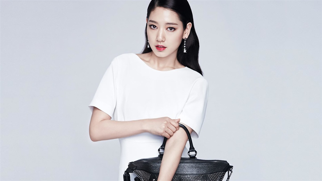 South Korean actress Park Shin Hye HD Wallpapers #20 - 1366x768